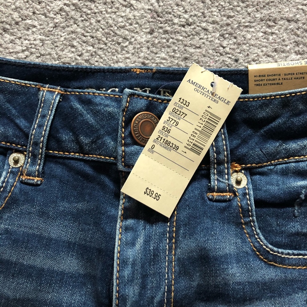American Eagle High Waisted Shorts - Picture 2 of 4